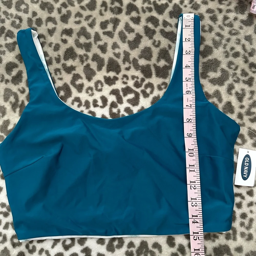 Old Navy Reversible Scoop-Neck Swim Bikini Top in Marble Teal Size Medium